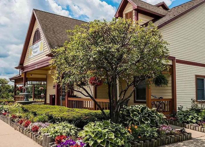Econo Lodge & Suites